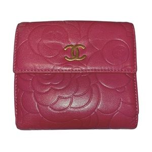 Authentic Chanel Women’s Pink Lambskin Leather Camellia CC Logo Bifold Wallet